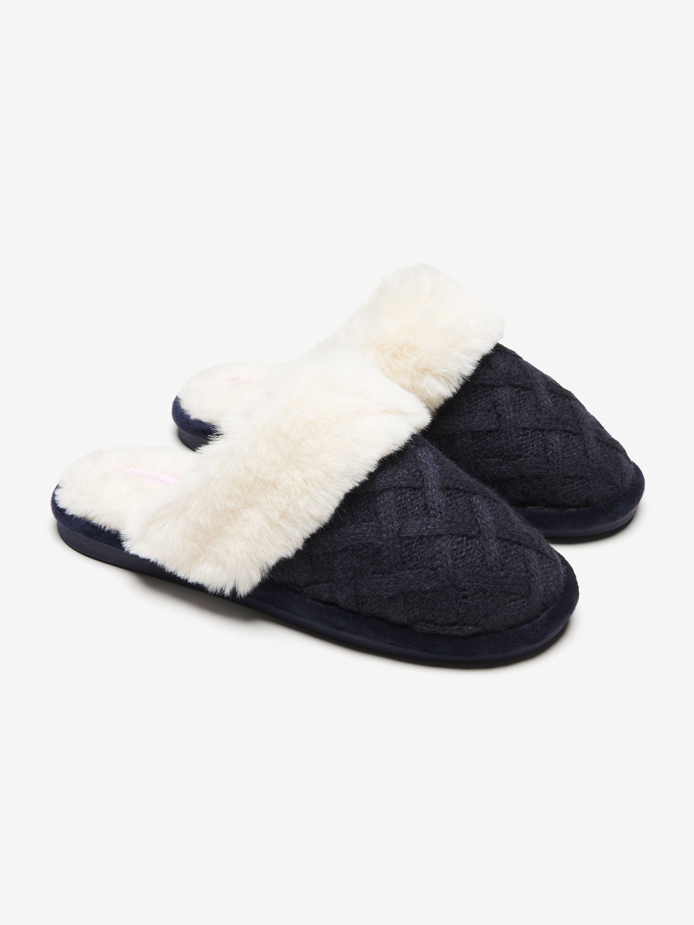 Cable Knit Scuff