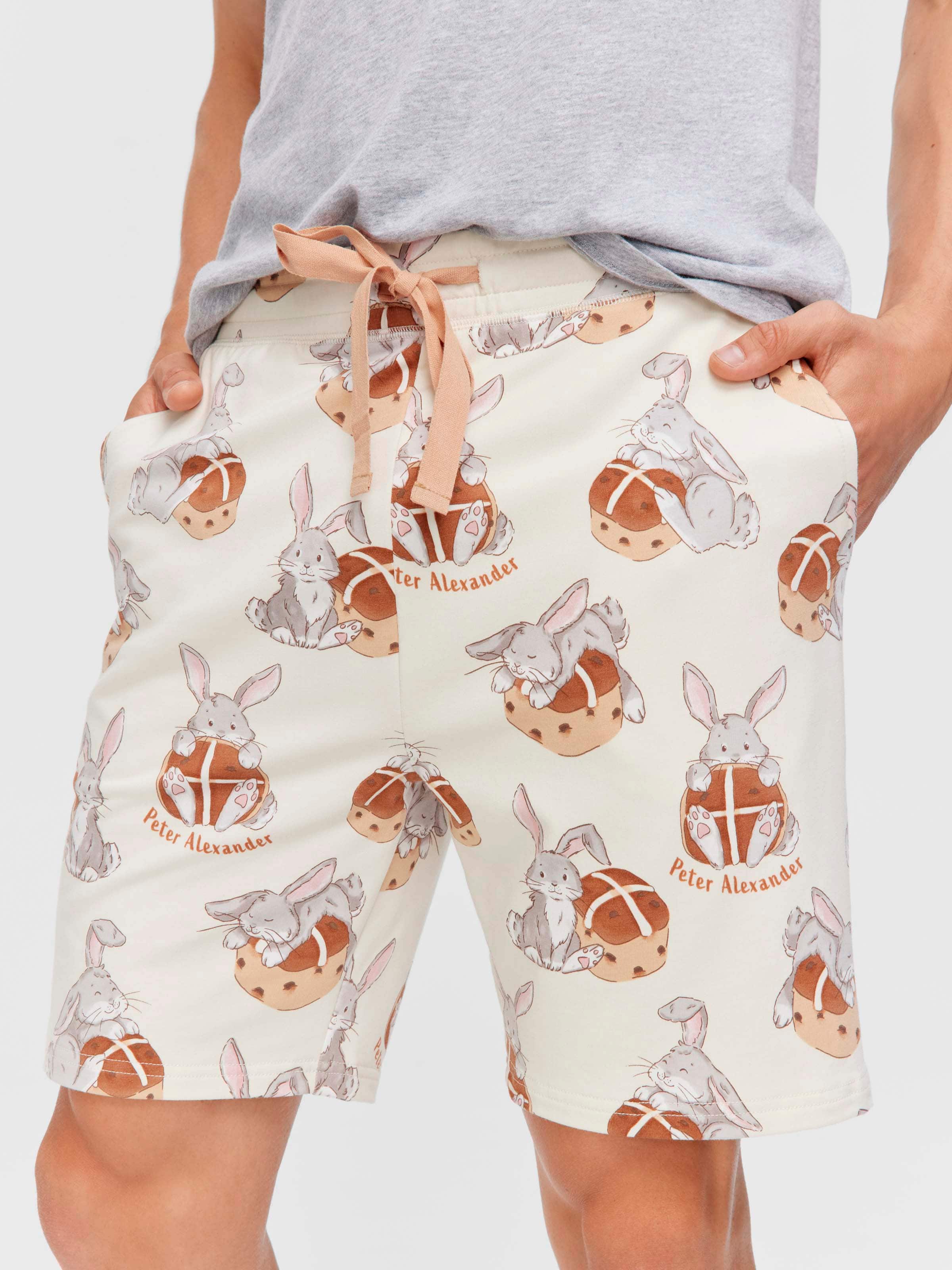 Hot Cross Bunny Mid Short