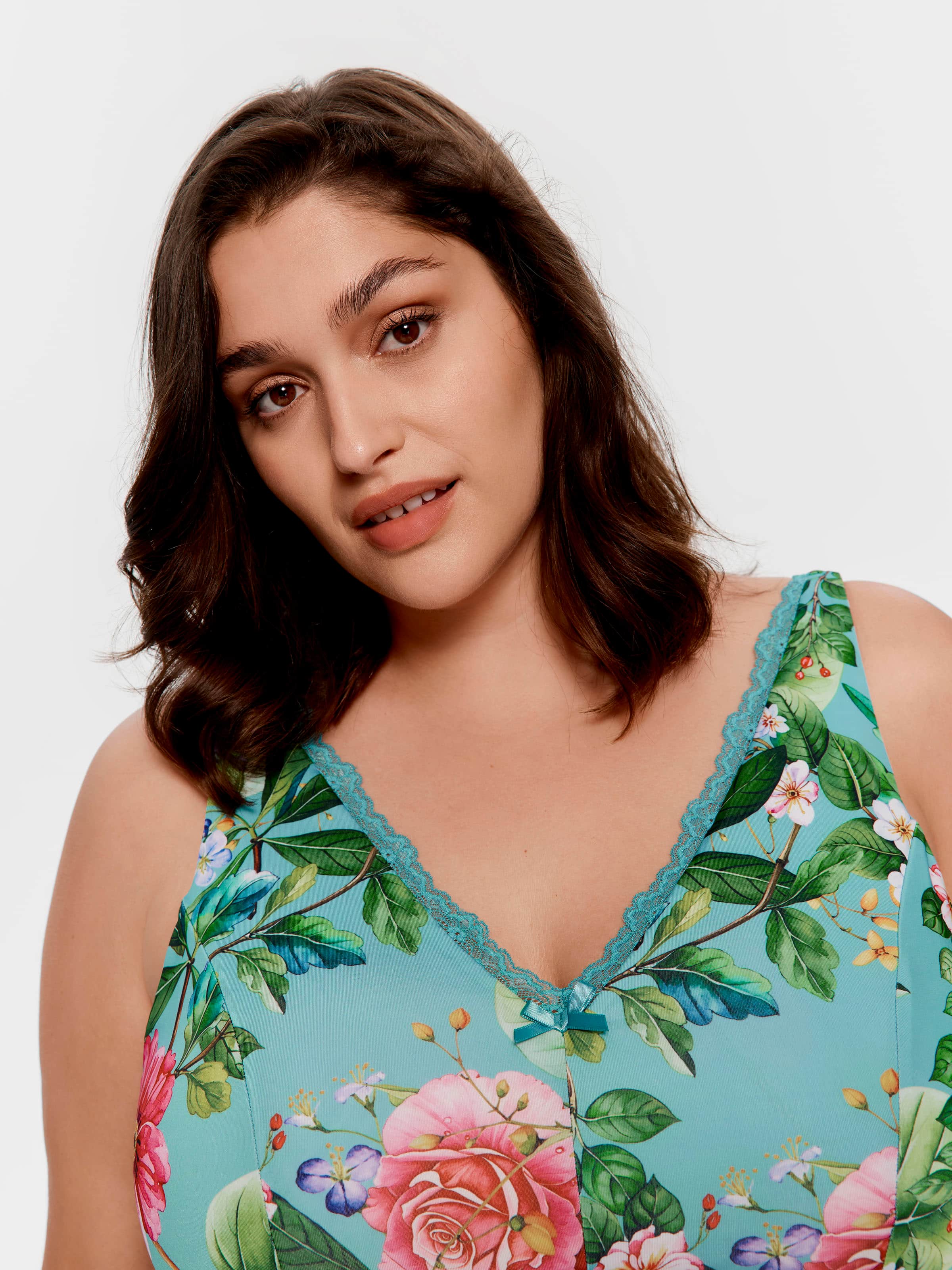 P.A. Plus Wallpaper Slinky