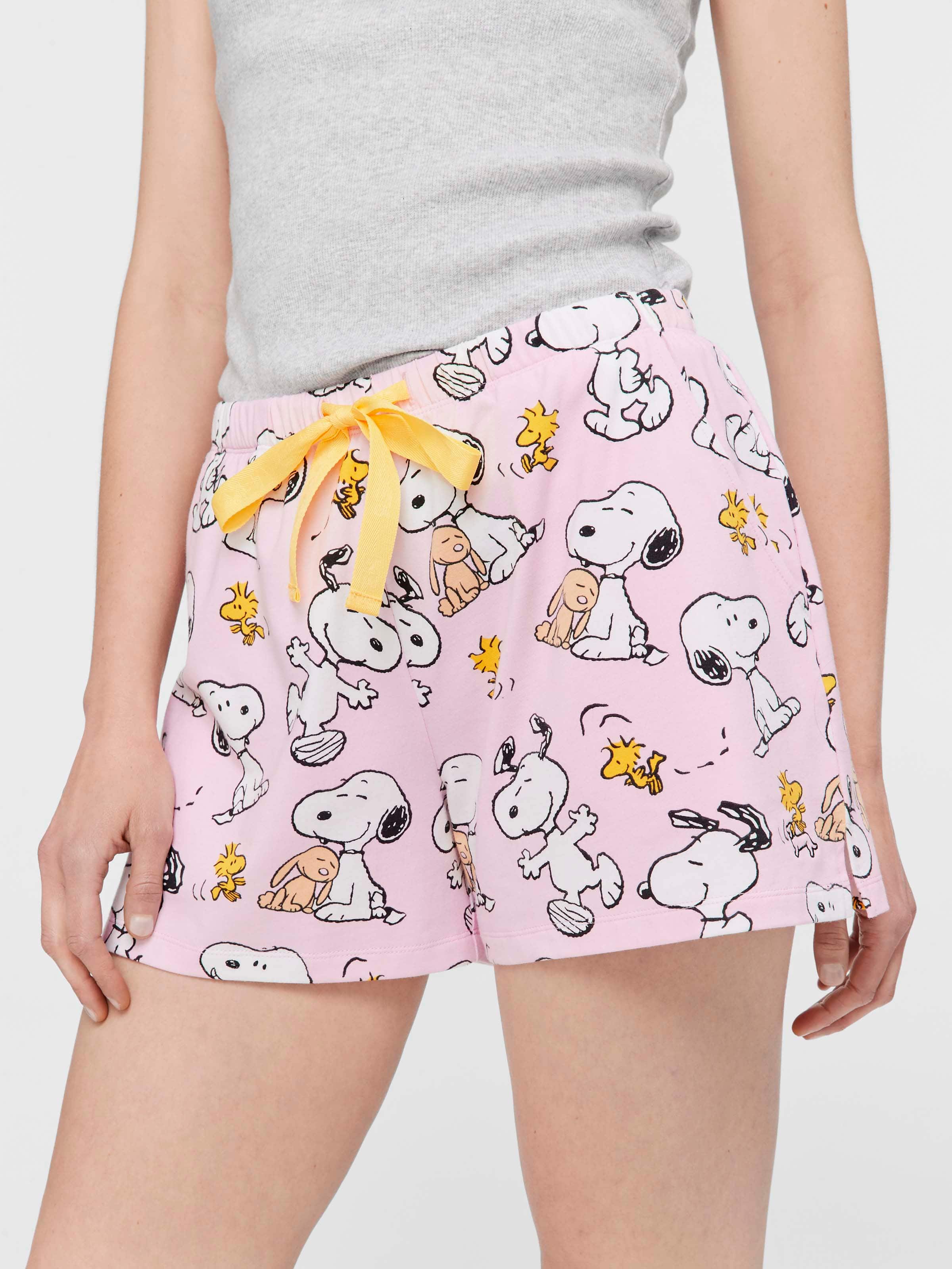 Snoopy Hugs Mid Short