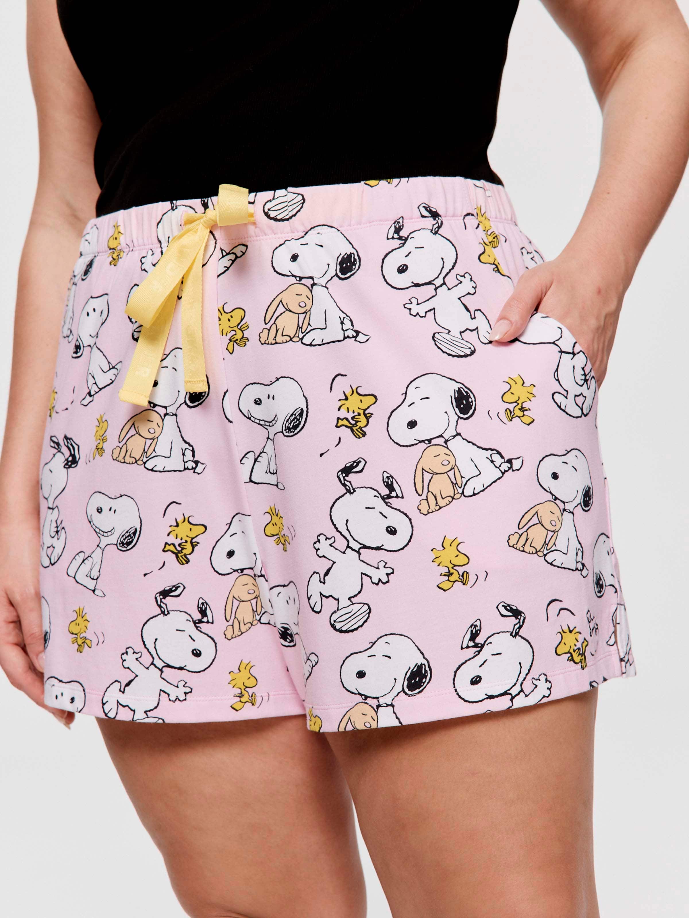P.A. Plus Snoopy Hugs Mid Short