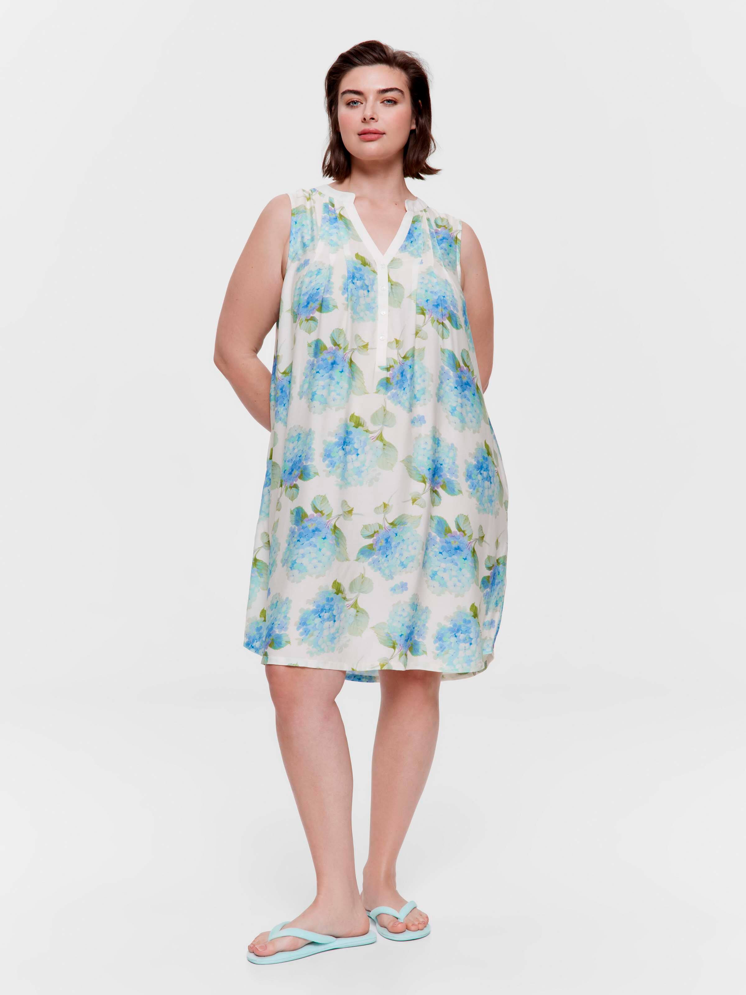 P.A. Plus Hydrangea Henley Fashion Nightie