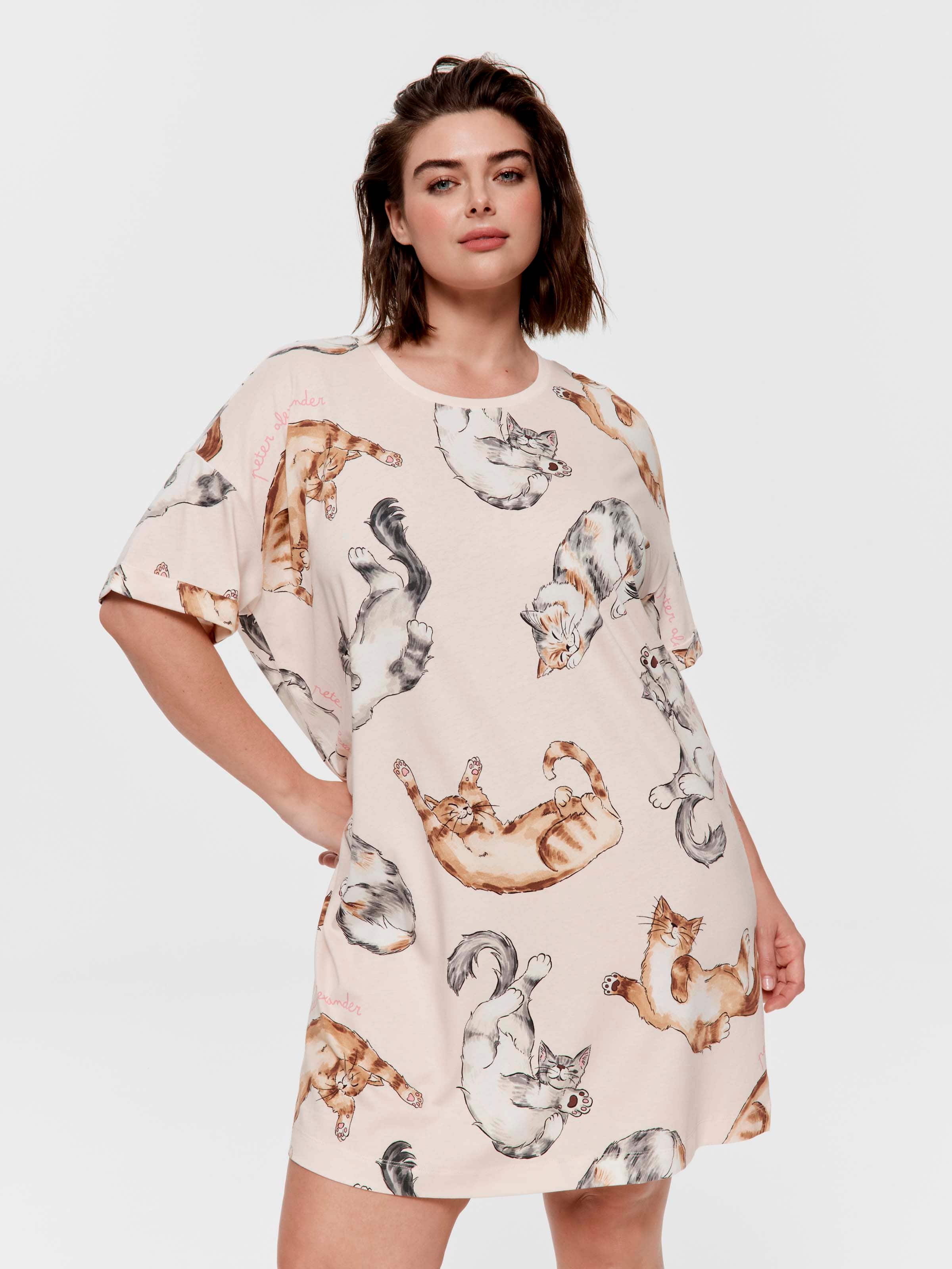 P.A. Plus Maxi Cats Boyfriend Sleep Tee